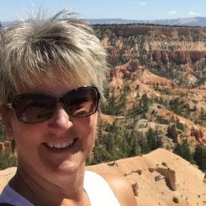 Meet your Posher, Debra